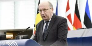 Andrius Kubilius, el hombre que tiene el encargo de preparar a la UE para la guerra