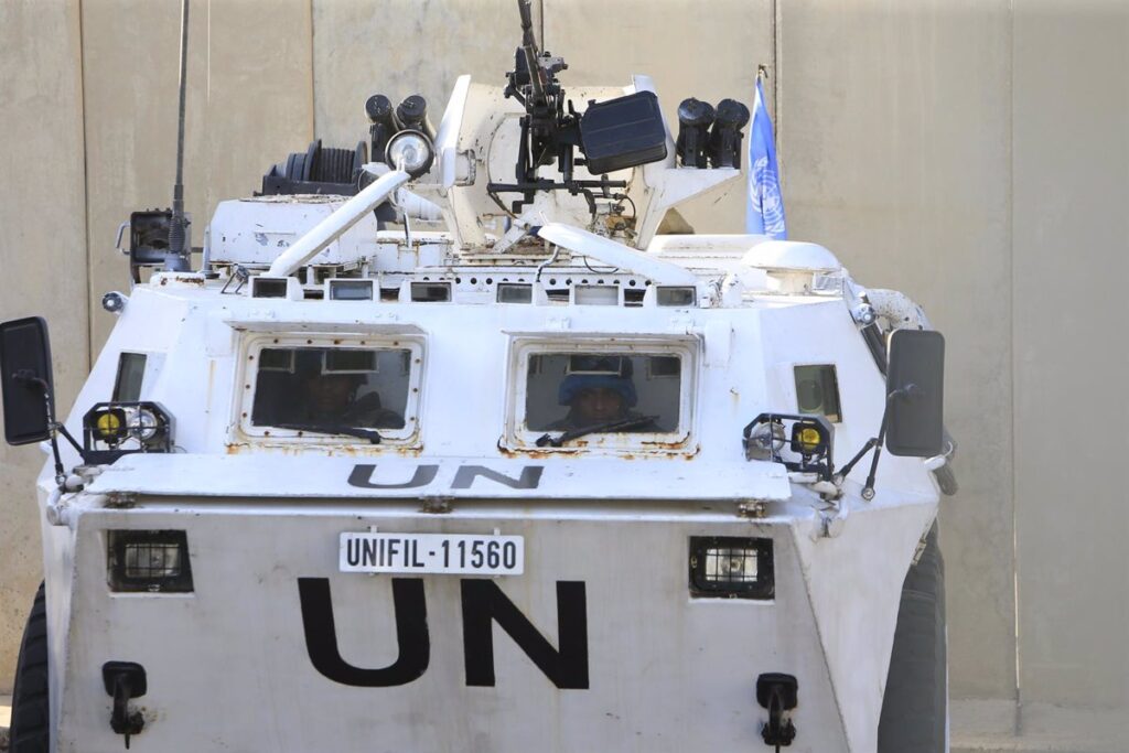 Heridos dos ‘cascos azules’ de la FINUL en un nuevo ataque de Israel contra el cuartel en Naqoura, Líbano