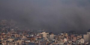 Israel bombardea cuatro veces el sur de Beirut, provocando enormes colas de humo en la capital libanesa