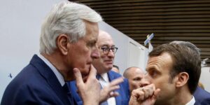 Los franceses temen que París esté retrocediendo en la escena internacional víctima de sus políticos