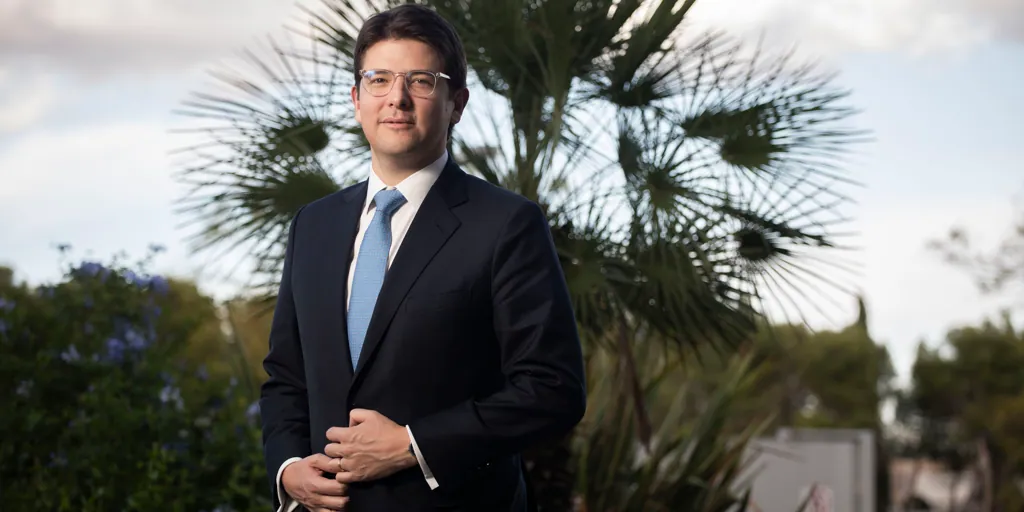 «Petro es un presidente ilegítimo porque negoció con el crimen el poder»