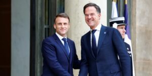 Macron defiende el poder de disuasión del arsenal nuclear de Francia frente a los enemigos de Europa