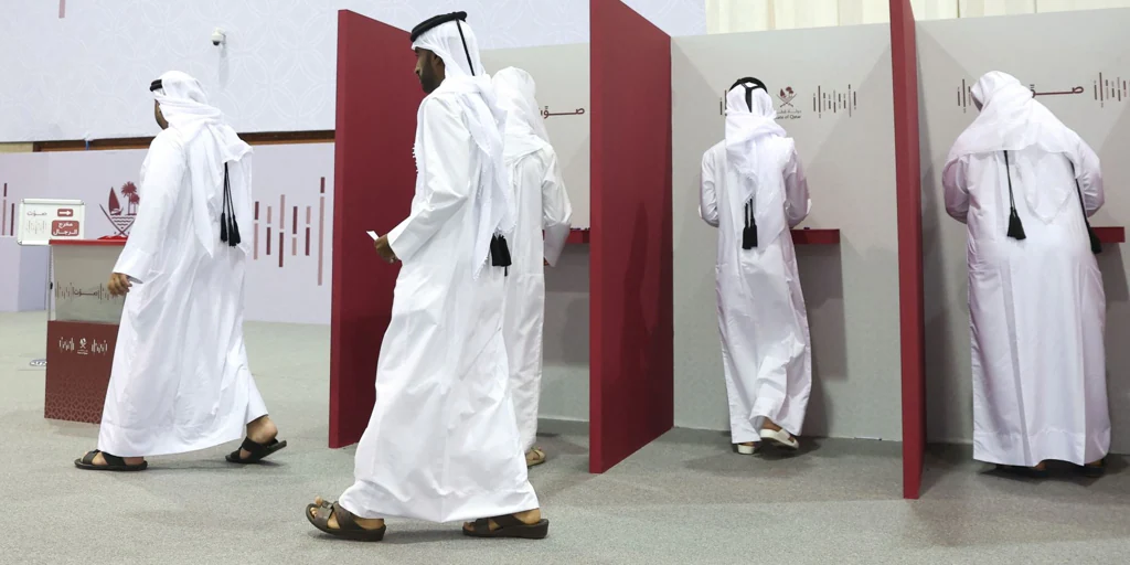 Qatar decide en referéndum abolir su experimento de democracia