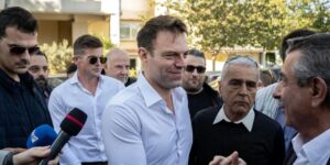 Stéfanos Kaselakis abandona Syriza y genera un terremoto político dentro del partido
