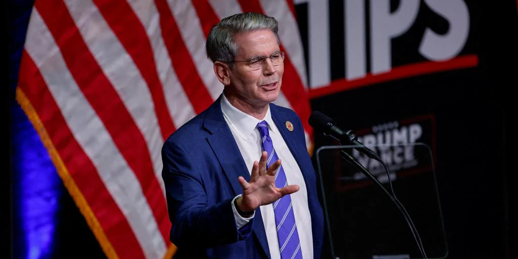Trump elige a Scott Bessent, un multimillonario de Wall Street, como secretario del Tesoro