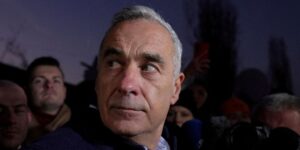 El Constitucional rumano anula la primera vuelta de las elecciones presidenciales en las que ganó el prorruso Georgescu