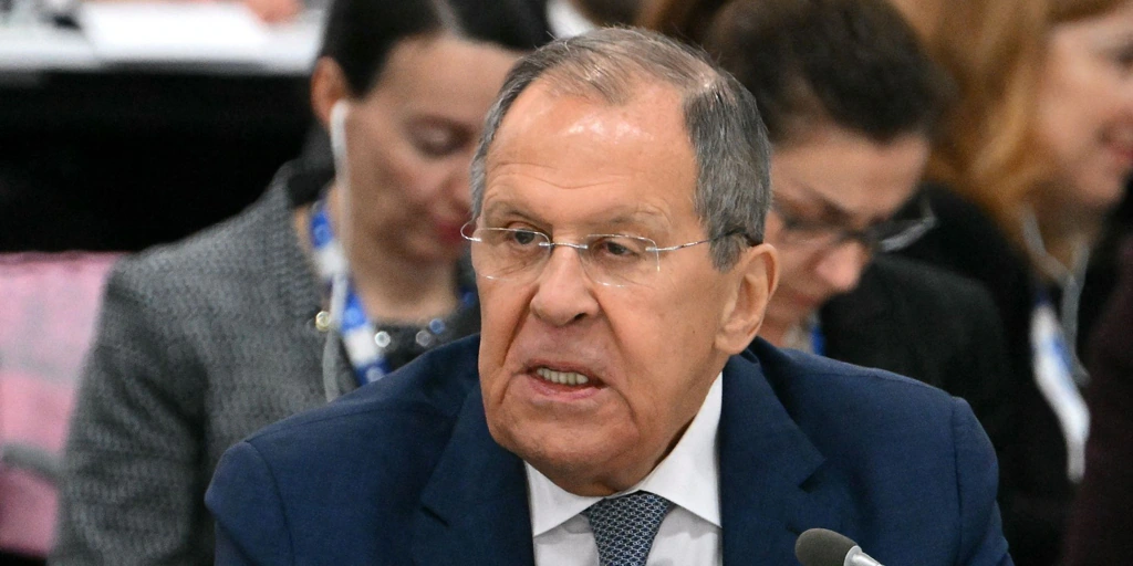 Lavrov llega por primera vez desde el inicio de la guerra a un país de la UE para participar en una reunión de la OSCE