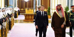 Macron y el príncipe heredero saudí firman una alianza estratégica y llaman a elecciones en Líbano