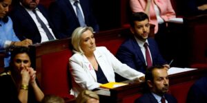 Marine Le Pen y las izquierdas pueden dejar a Francia sin Gobierno ni presupuestos del Estado