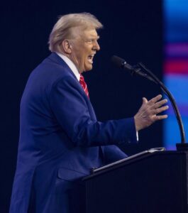 Trump califica la inflación en Estados Unidos de «desastrosa», pero augura un 2025 «fantástico»