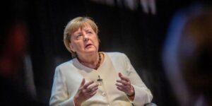 Angela Merkel en el banquillo