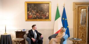 Polémica en Italia por un contrato con los satélites de seguridad de Elon Musk