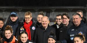 Scholz impone una votación a mano alzada para ratificar su candidatura electoral
