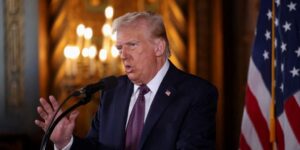 Trump irrumpe antes de su investidura y no descarta usar la fuerza militar para controlar Groenlandia o el Canal de Panamá