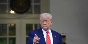 Donald Trump comparece para firmar órdenes ejecutivas y posibles aranceles, en directo: última hora desde la Casa Blanca hoy