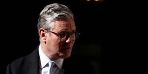 La Policía británica arresta a un hombre de 21 años por el incendio en la casa del primer ministro Keir Starmer