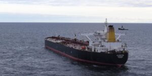 Polonia captura un barco de la ‘flota fantasma’ rusa sobre un cable de electricidad con Suecia