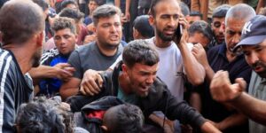 Al menos 47 palestinos mueren por un ataque israelí mientras esperaban la entrada de ayuda en Jan Yunis
