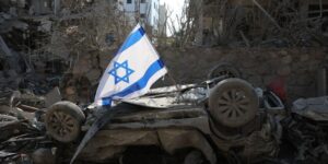 Los países árabes del Golfo aplauden en silencio el ataque de Israel a Irán