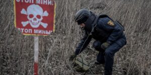 Los países fronterizos con Rusia abandonan en cascada el acuerdo contra las minas antipersona