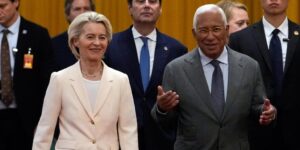 La UE aprueba un paquete de contramedidas por 93.000 millones de euros si no llega a un acuerdo con EE.UU. sobre los aranceles
