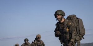 Los países europeos se plantean recuperar la mili ante la amenaza rusa