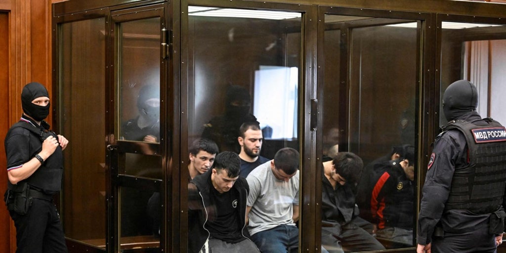 Los terroristas que asesinaron a 149 personas en la sala de conciertos Crocus de Moscú se declaran culpables