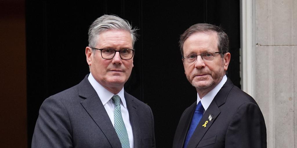 Starmer transmite al presidente israelí su condena por el ataque a Doha durante su visita a Londres