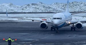 Evacúan el aeropuerto de Nuuk en Groenlandia por amenaza de bomba