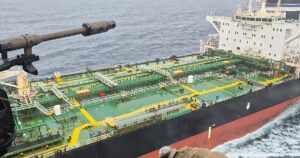 Francia intercepta un petrolero ruso de la ‘flota en la sombra’ de Putin en el Atlántico