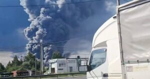 Kiev ataca al ‘Amazon ruso’ después de que Moscú quemara ocho millones de libros en territorio ucraniano
