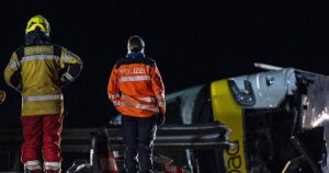 Varios muertos tras volcar un autobús turístico con casi 50 pasajeros neerlandeses en el este de Suiza