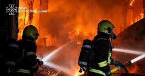 Al menos cinco muertos y nueve heridos en nuevos ataques rusos contra Ucrania en Kirovogrado y Dnipropetrovsk