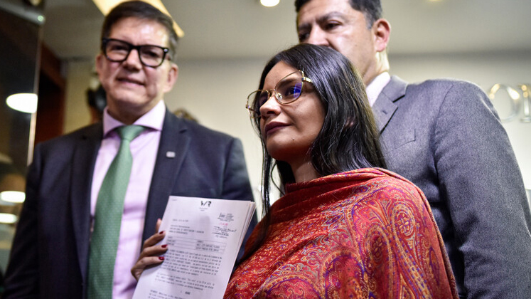 Abogado de Petro denuncia a Angie Rodríguez por señalamientos