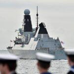 Acusan de espionaje a un miembro en activo de la Marina Real británica