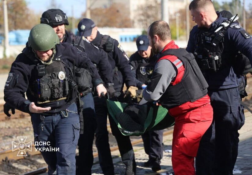 Al menos 13 muertos y una decena de heridos en un ataque ruso contra la estación de tren de Dnipro