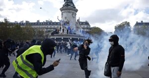 Al menos 166 detenidos en las protestas en Francia contra el coste de la vida