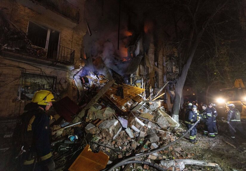 Aumentan a cuatro los muertos en bombardeos de Rusia contra Járkov, en el noreste de Ucrania