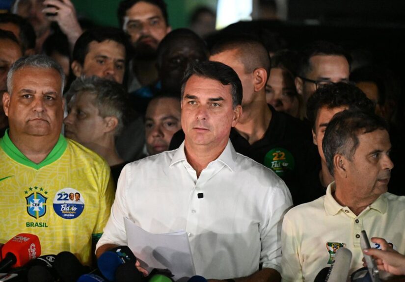 Brasil convoca a la representante diplomática de Argentina para que dé explicaciones sobre la fuga de Bolsonaro