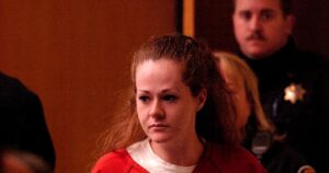 Christa Pike, la mujer que sobrevivió a su ejecución, se encuentra «despierta y enfadada» en el hospital