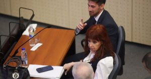 Comienza el juicio contra Cristina Kirchner y su hijo por blanqueo de dinero
