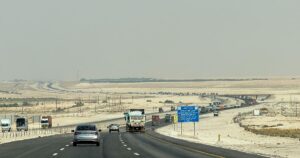 EE.UU. ordena la evacuación del personal de la embajada en Arabia Saudí tras el ataque a un aeropuerto