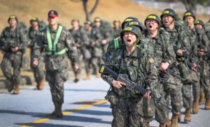 El Gobierno surcoreano anuncia el final de las exenciones al servicio militar a deportistas y artistas
