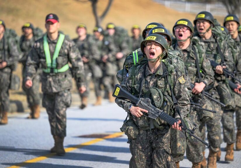 El Gobierno surcoreano anuncia el final de las exenciones al servicio militar a deportistas y artistas