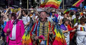El Parlamento de Hungría aprueba derogar la ley anti-LGTBI promulgada por Orban