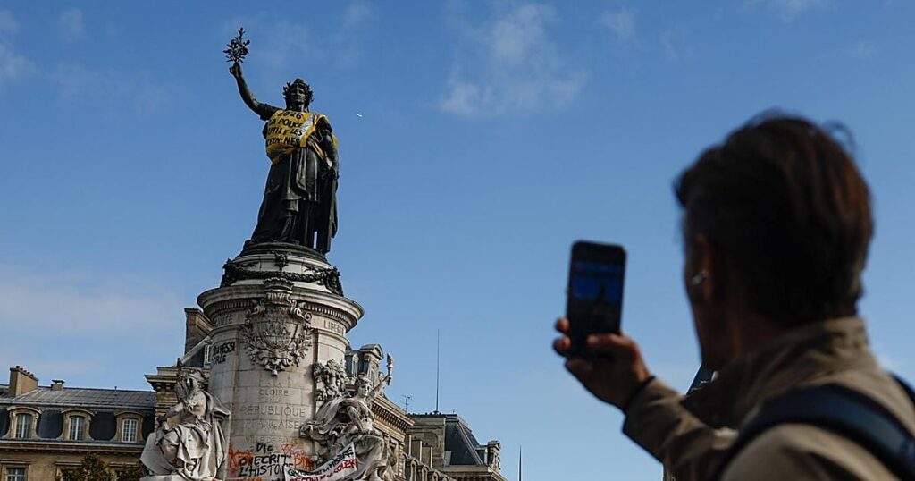 El miedo a nuevos disturbios amenaza al turismo en París