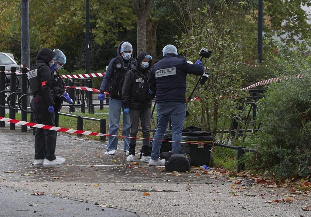 El presunto autor del tiroteo en París usó un arma de la Segunda Guerra Mundial y estaba fichado por tráfico de estupefacientes