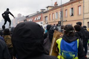El primer ministro francés promete un «masivo» y mejorado despliegue policial frente a las protestas del sábado