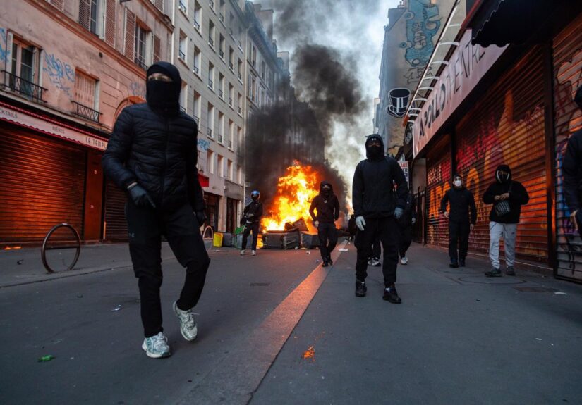 Encarceladas en Francia más de 230 personas acusadas de estar detrás de los disturbios y saqueos del fin de semana