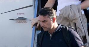 Flávio Bolsonaro se autoproclama presidente electo de Brasil desde Miami